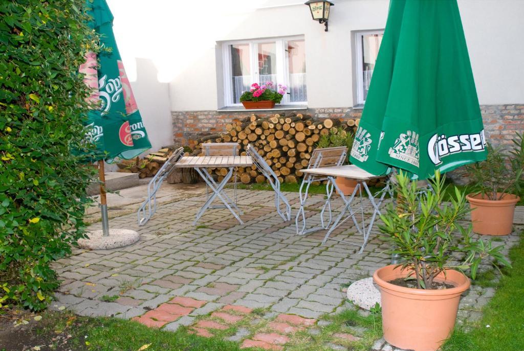 Haramia Csapszek Es Fogado Hotel Szombathely Bagian luar foto